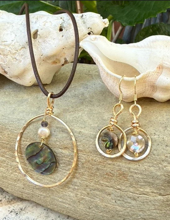 Hammered Gold Pendant w/ abalone on dark brown leather - Image 3