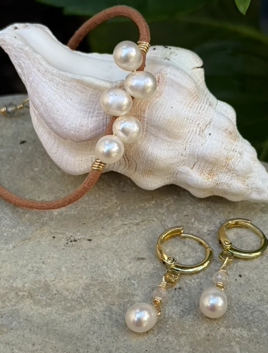 Pearl Cluster Leather Bracelet - Image 3
